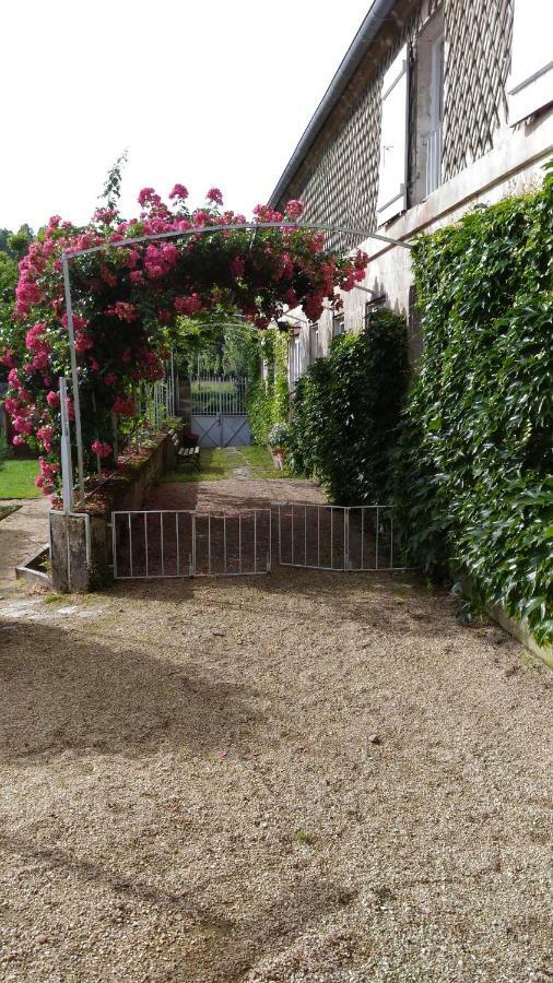 فيلا Le Gue Renard-Un Balcon Sur La Charente جارناك المظهر الخارجي الصورة