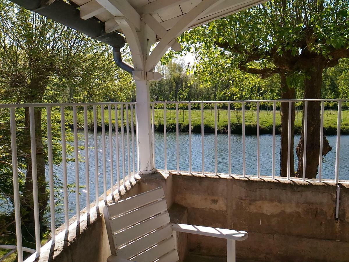 فيلا Le Gue Renard-Un Balcon Sur La Charente جارناك المظهر الخارجي الصورة